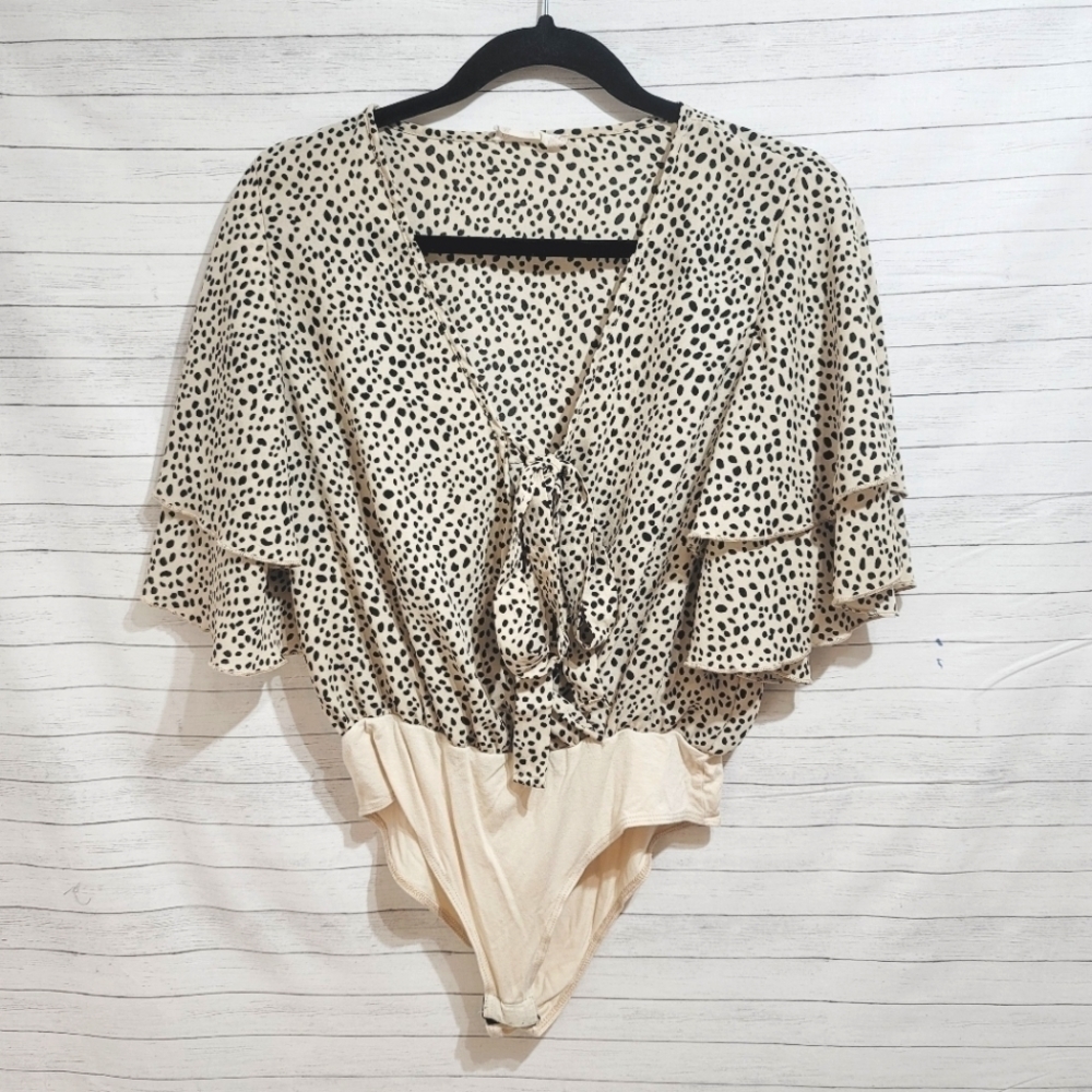ALTAR'D STATE LEOPARD PRINT & CREAM BODY SUIT, SZ MEDIUM